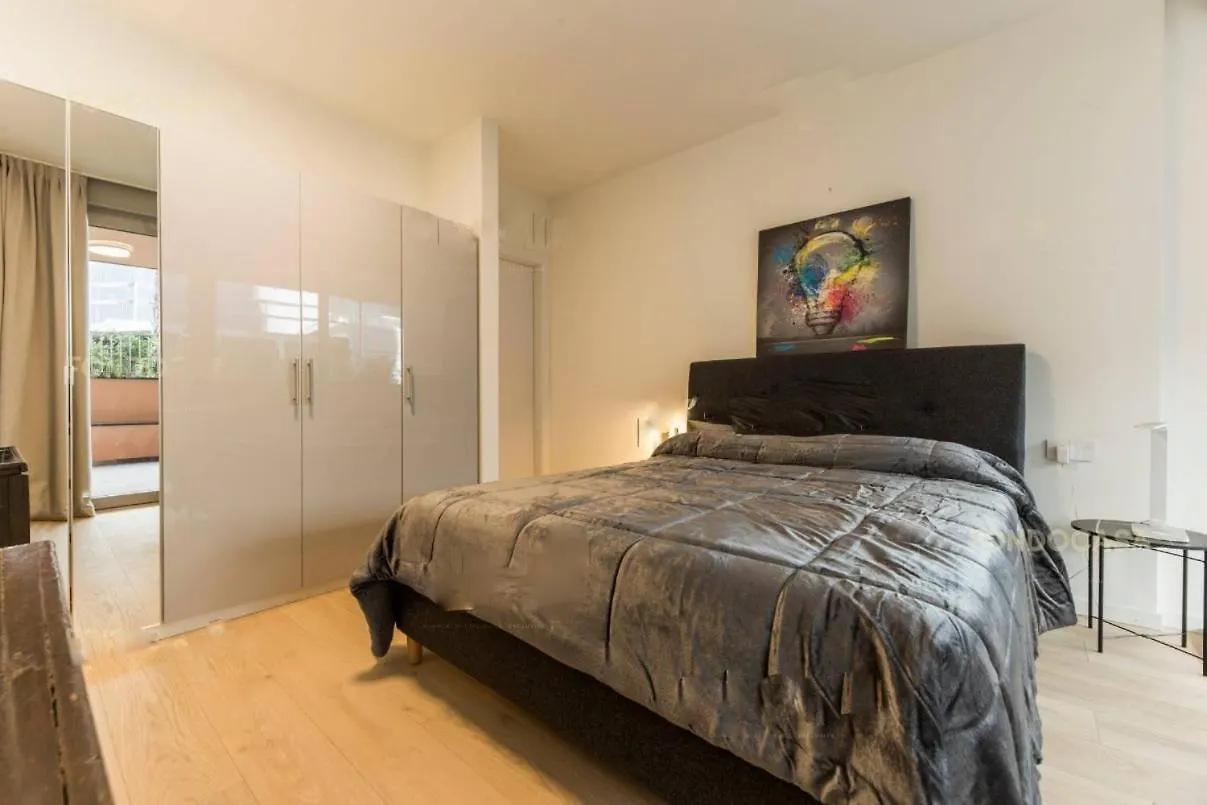 Genoa Downtown East Water Front Apartment