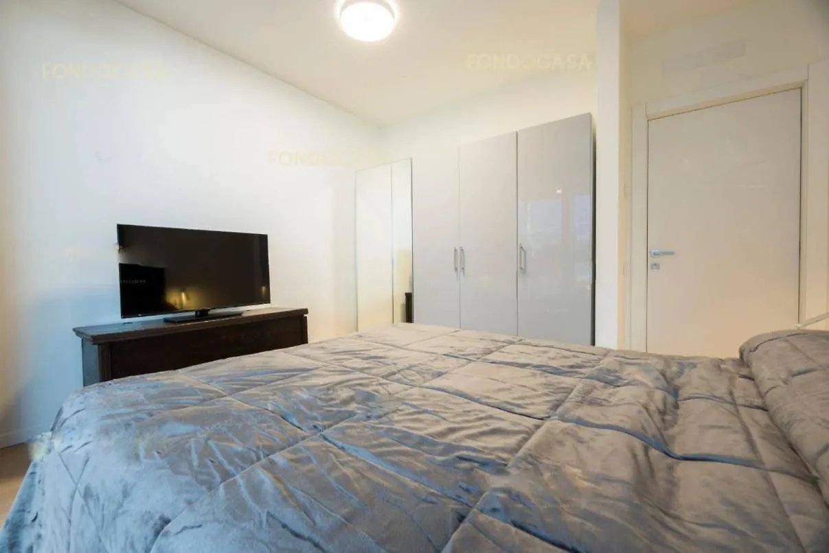 Genoa Downtown East Water Front Apartment